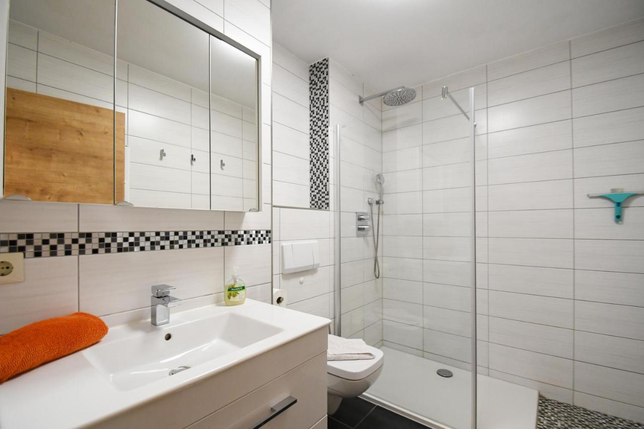Ferienwohnung Weitblick Mit Logia Lobbe Luaran gambar
