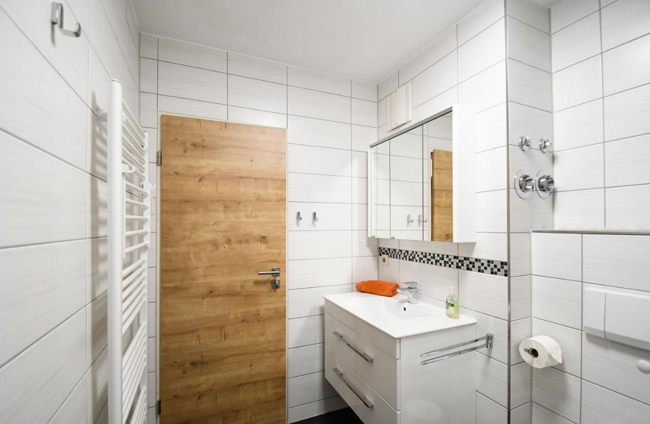 Ferienwohnung Weitblick Mit Logia Lobbe Luaran gambar